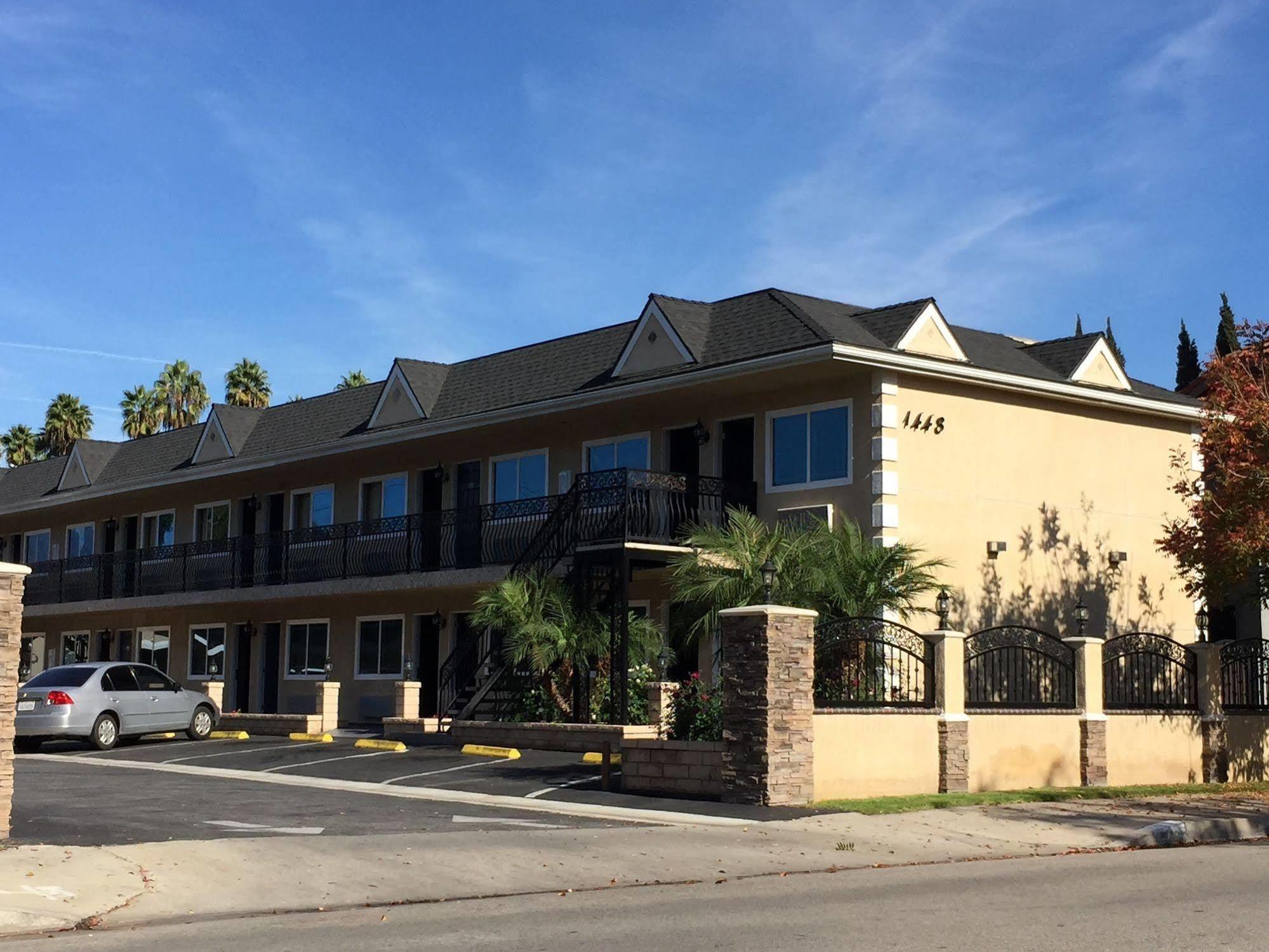 Walnut Inn & Suites West Covina Exterior photo